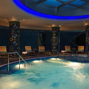 renaissance-izmir-hotel.aegeanhotels.net/