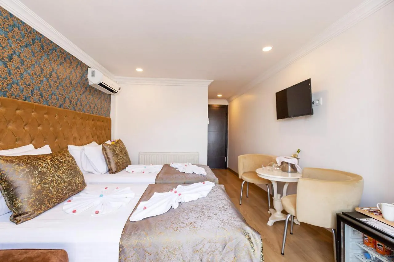 Kumru Hotel Стамбул 2*,
